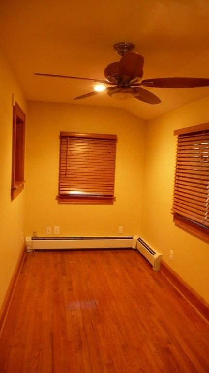 424 Catalpa Avenue - Photo 3 of 11