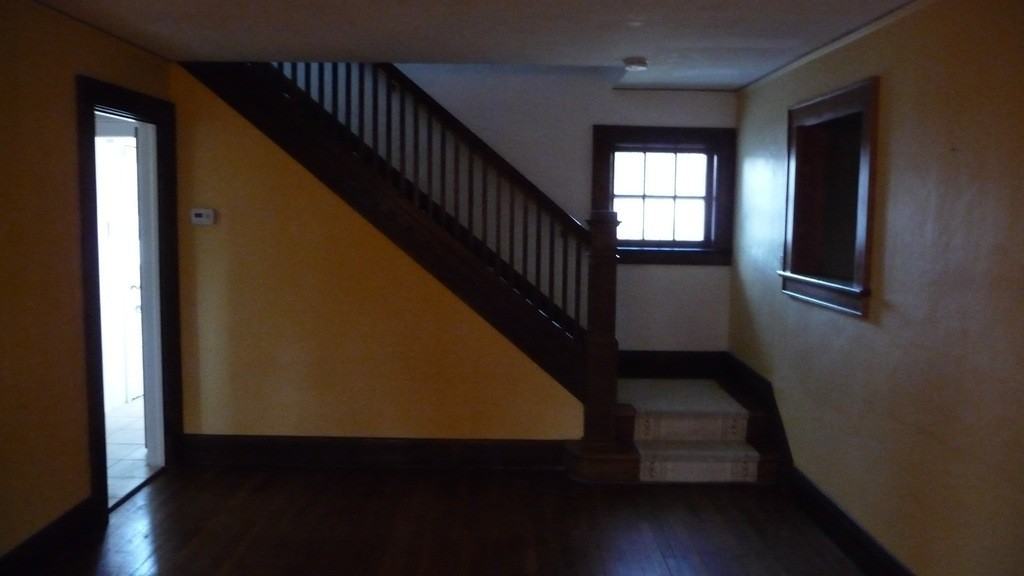 424 Catalpa Avenue - Photo 2 of 11
