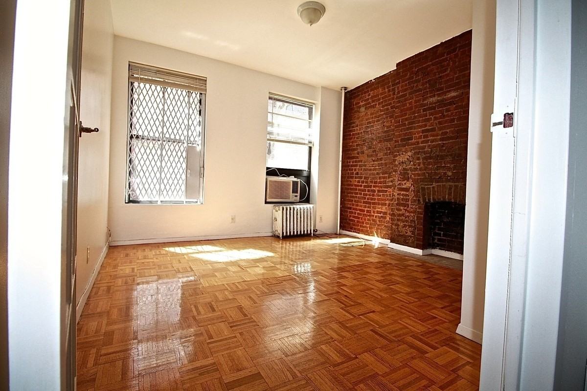 333 West 43rd Street #3B