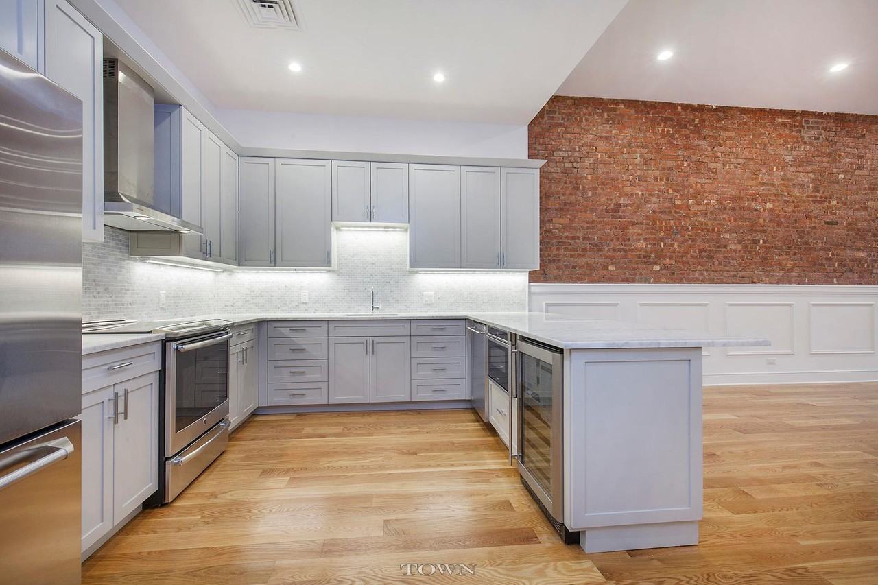 433 Broadway #3rdFL - Photo 3 of 8