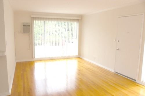 1229 N Spaulding Ave - Photo 3 of 6