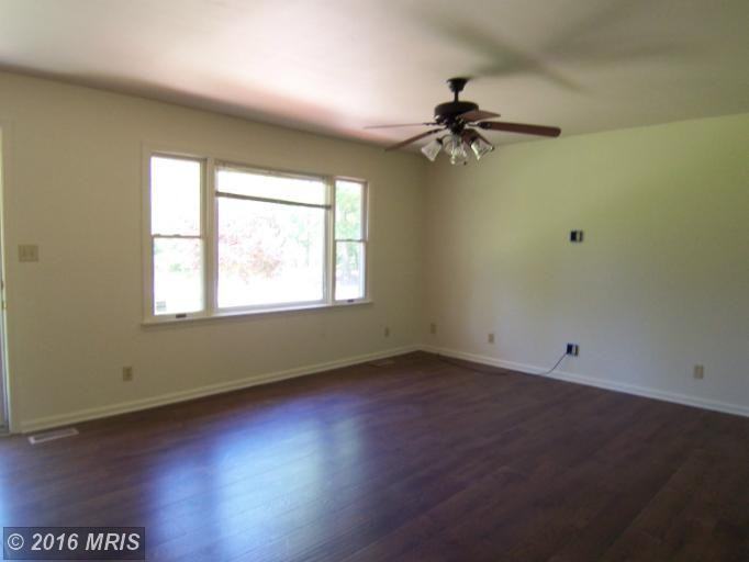 42450 Clover Hill Rd - Photo 2 of 17