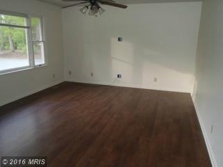 42450 Clover Hill Rd - Photo 3 of 17