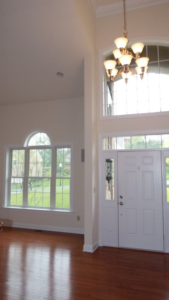 131 N Hillcrest Rd - Photo 2 of 8