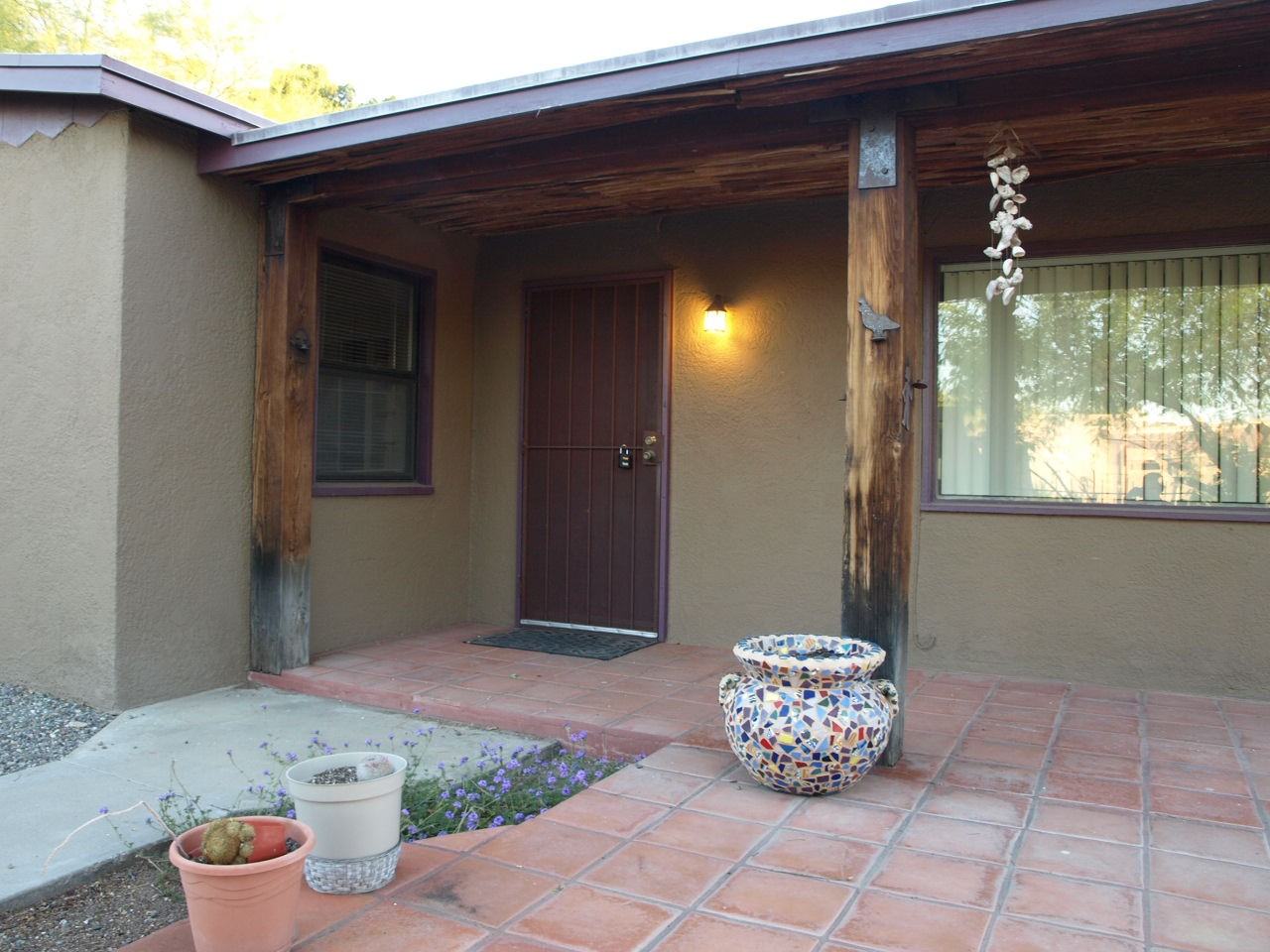 3225 N Olsen Ave - Photo 2 of 32