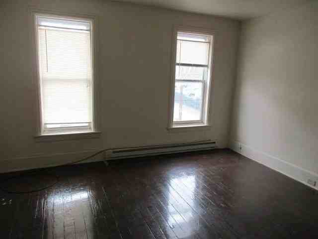 506 S 13th St #b - Photo 2 of 9