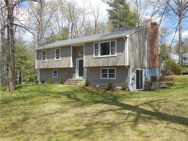 2 Hampton Village Dr - Photo 3 of 40