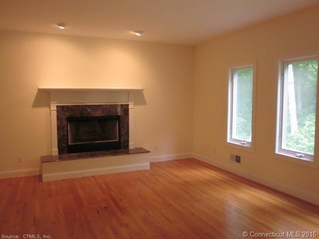 25 Bethany Farms Rd - Photo 3 of 14