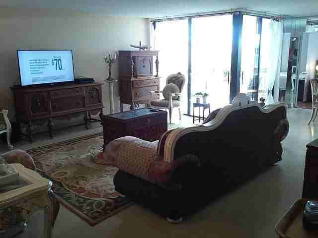 2455 Lindell Boulevard 3501 - Photo 2 of 5