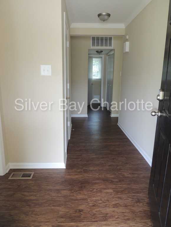 6311 Coach Hill Ln - Photo 2 of 7