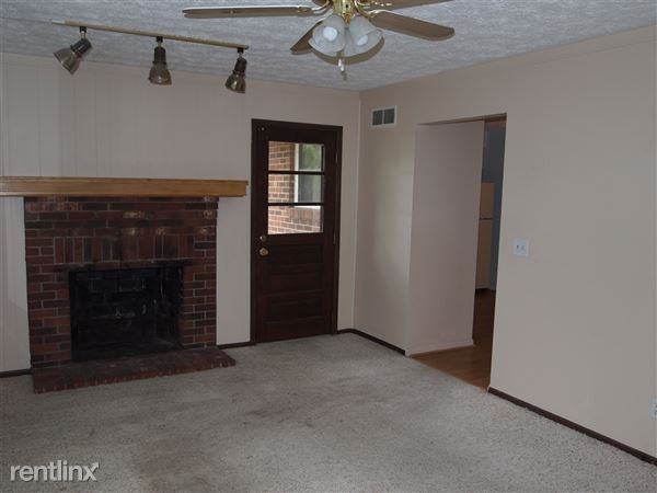 2829 Westonridge Dr - Photo 2 of 4