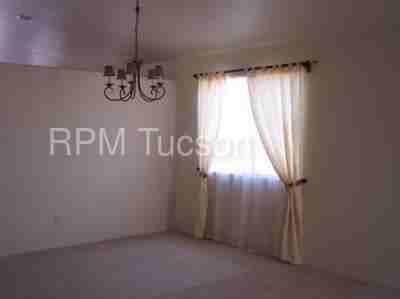 932 W Brave River Pl - Photo 3 of 6