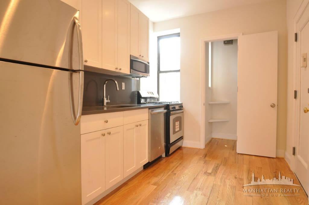 W 45th St #4A
