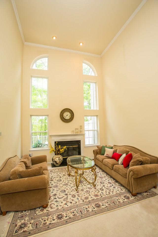 12 Constitution Way - Photo 3 of 18