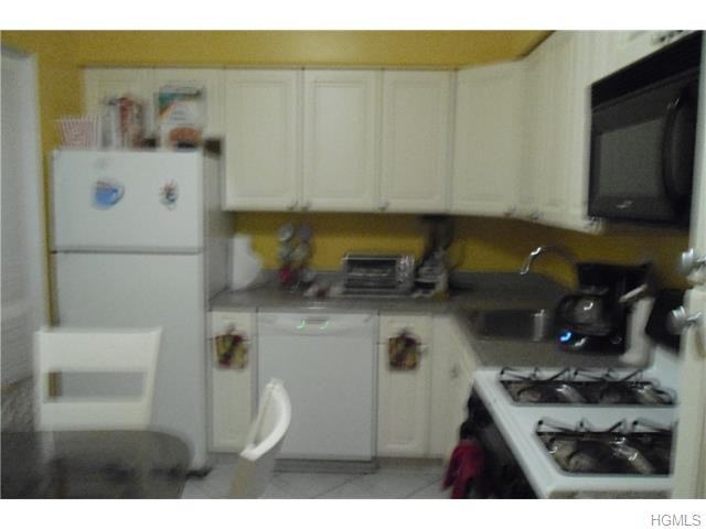 3 Charles Ln - Photo 3 of 17