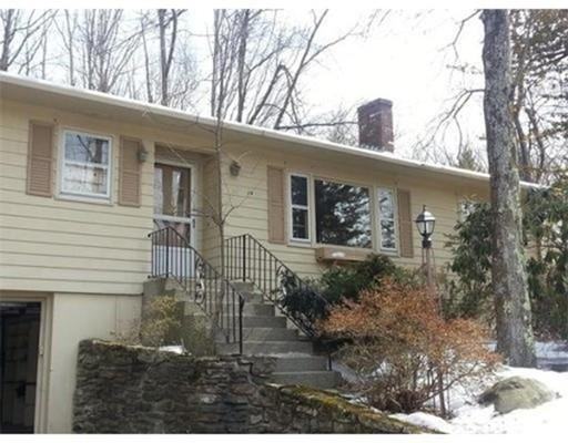 28 Lynnwood Ln - Photo 2 of 9