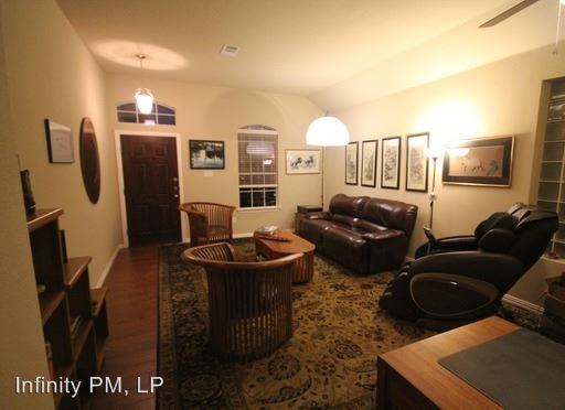 7200 Middleburg Dr - Photo 3 of 14