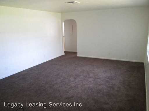 140 Grant St - Photo 2 of 13