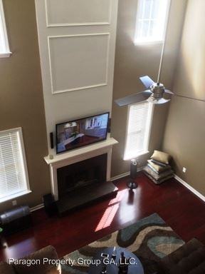 1444 Evanston Ln - Photo 2 of 14