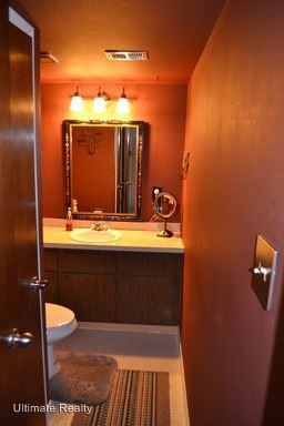 10022 Sakura Dr - Photo 3 of 14