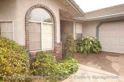 204 Indiana St - Photo 2 of 21