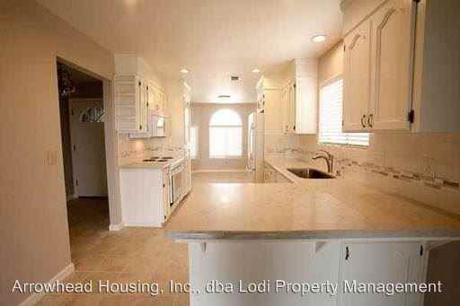 204 Indiana St - Photo 3 of 21