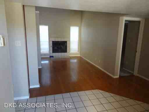 4740 Excalibur Dr - Photo 2 of 26