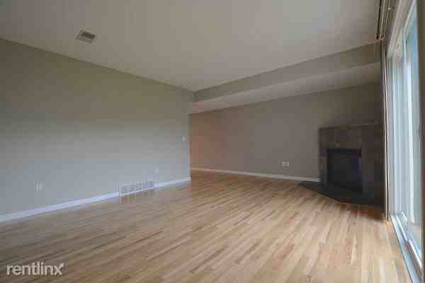 1632 Winter Creek Ct - Photo 3 of 16