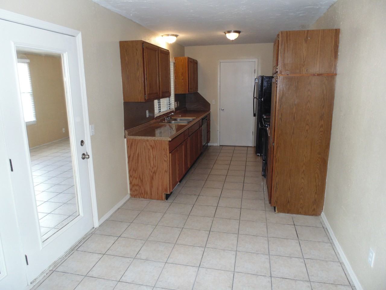 9313 S Land Ave - Photo 3 of 24