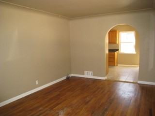 1764 Oakland St - Photo 3 of 4