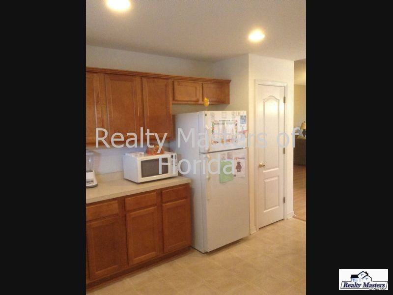 605 Downhaul Dr - Photo 3 of 16