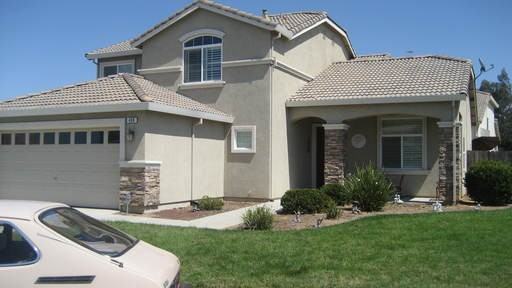 439 Bluebell Ct - Photo 2 of 16