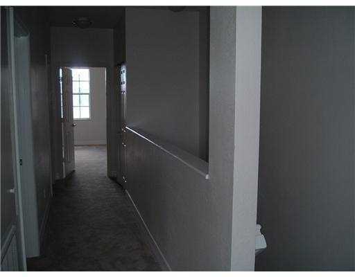 933 Pipers Cay Drive - Photo 3 of 6