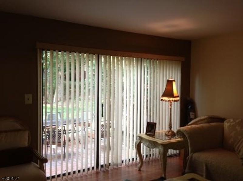 19 Aberdeen Dr - Photo 2 of 8