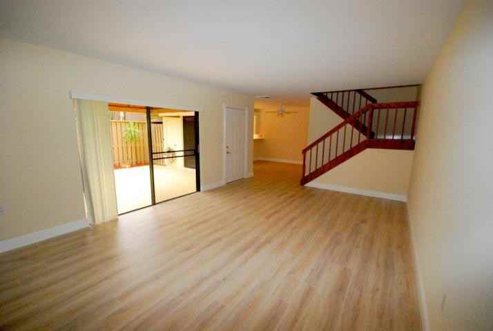 709 7th Court 709 - Photo 2 of 5