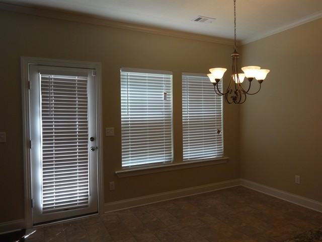 1905 Kenlock Dr - Photo 3 of 12