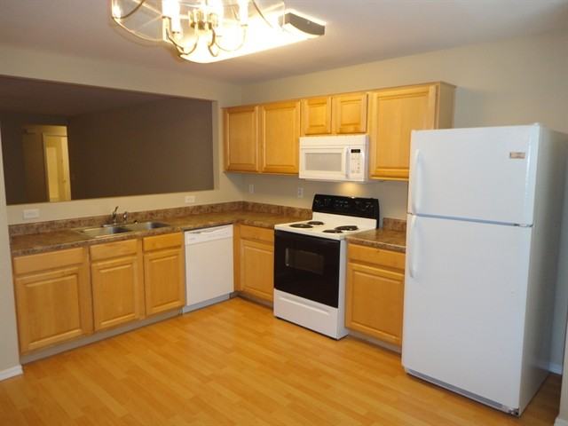 2402 E Palm Beach Dr - Photo 3 of 9