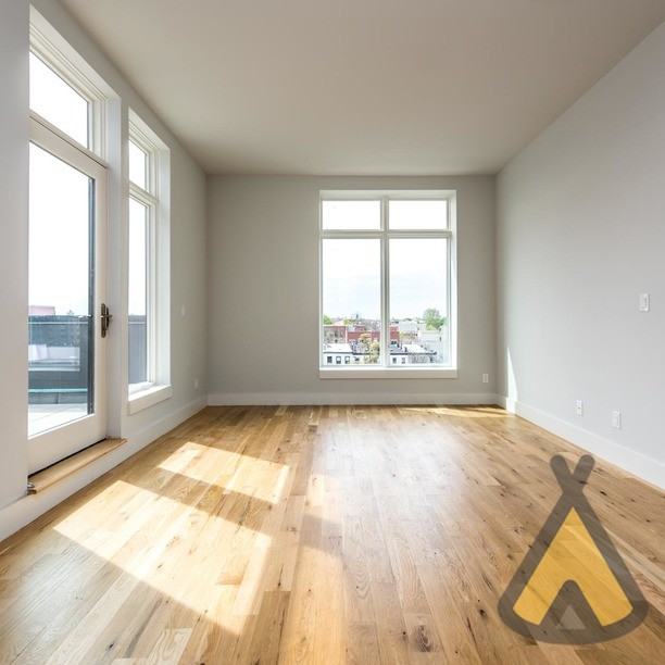 785 Dekalb Avenue #3LL