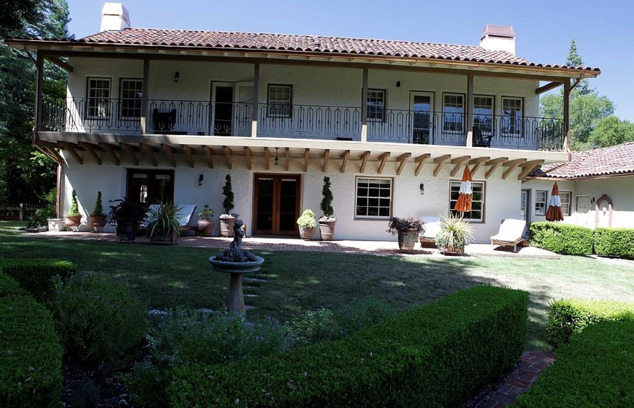 19518 Glen Una Drive - Photo 2 of 16