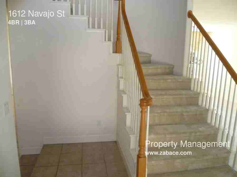 1612 Navajo St - Photo 2 of 4
