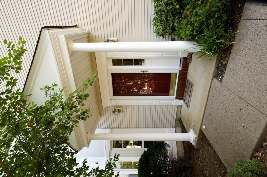 305 Harvest Ln - Photo 2 of 26