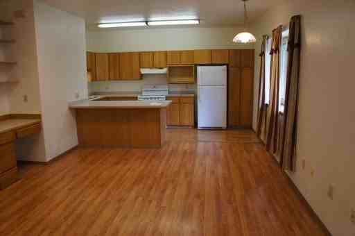 3116 Vfw St - Photo 2 of 10