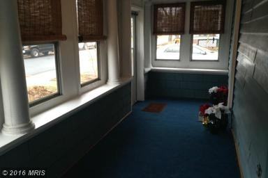 100 Riverton Ave - Photo 2 of 29