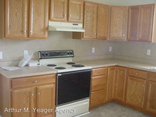 149 E Main St - Photo 3 of 7