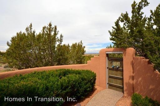 4 Calle Montoya - Photo 3 of 30