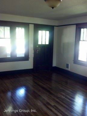 815 C St - Photo 2 of 12