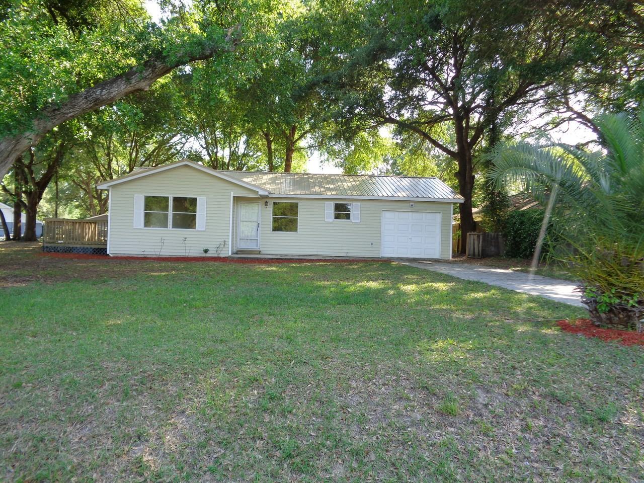 16188 SE 17th St - Photo 2 of 12