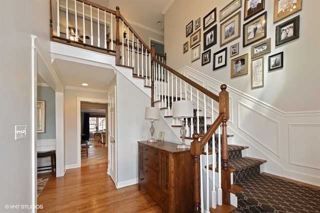 16 Indian Dr - Photo 3 of 25