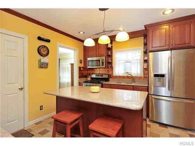 954 NY-292 - Photo 2 of 14