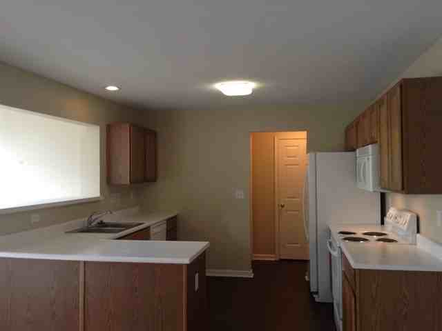 443 Indian Lake Dr - Photo 3 of 11
